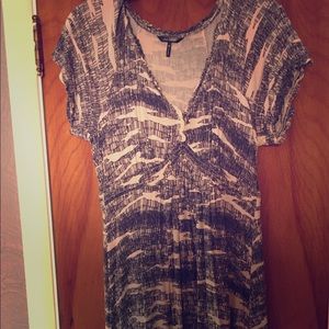 V neck short sleeve dress